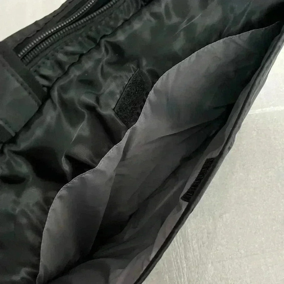 Lug Black Padded  laptop/Computer Bag - Picture 5 of 6